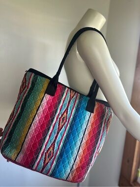 nGil Colorful Striped Quilted Tote Bag - Multi